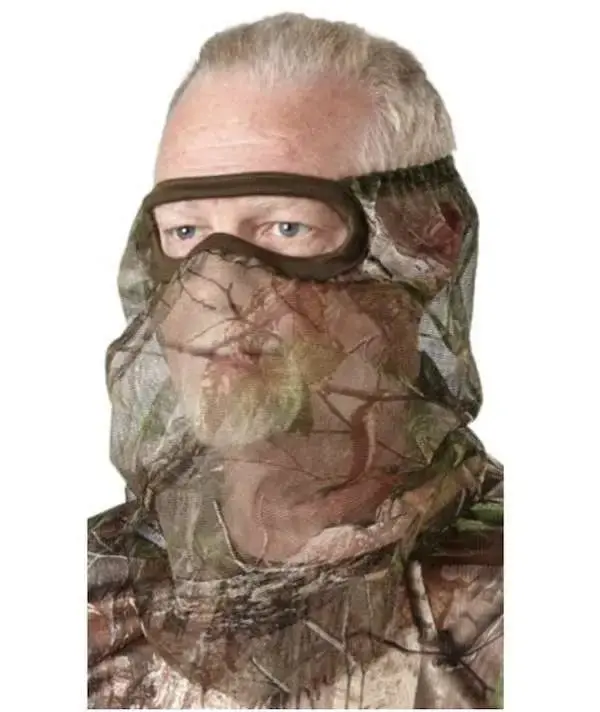 3/4 Net Facemask 1