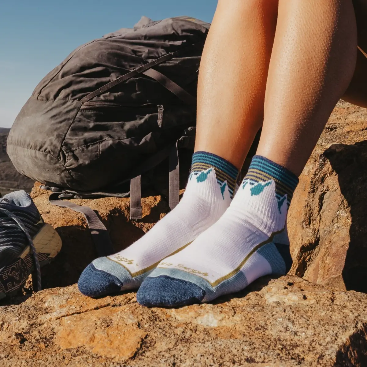Women's Hiker Quarter Midweight Hiking Sock 2
