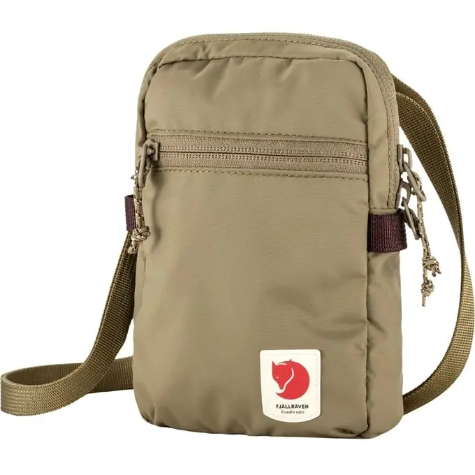 High Coast Pocket Bag 1