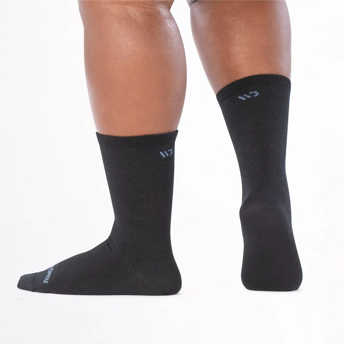 Women's Solid Basic Lightweight Crew Socks 3