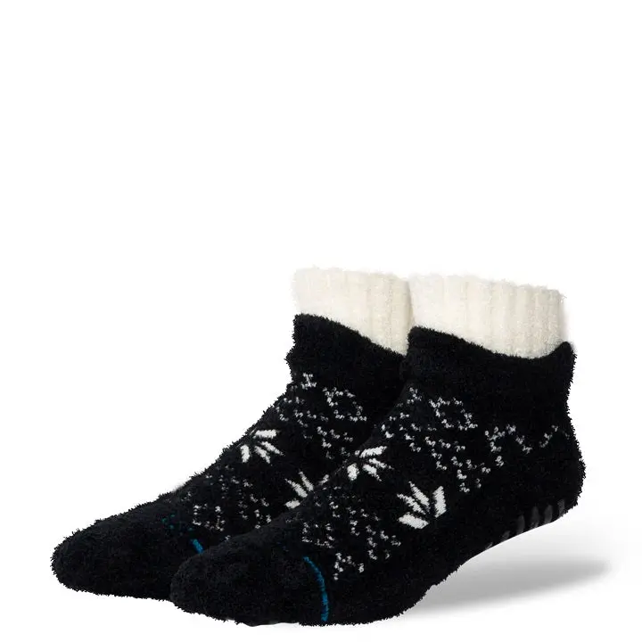 Snowflake Cozy Slipper Quarter Socks 1