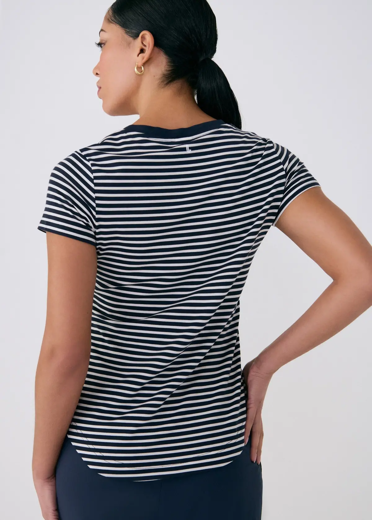 Dynamic V-Neck Tee 2