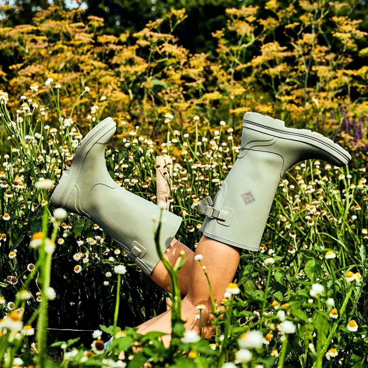 Women's Rainscape 12 Inch Round Toe Rain Boots 4