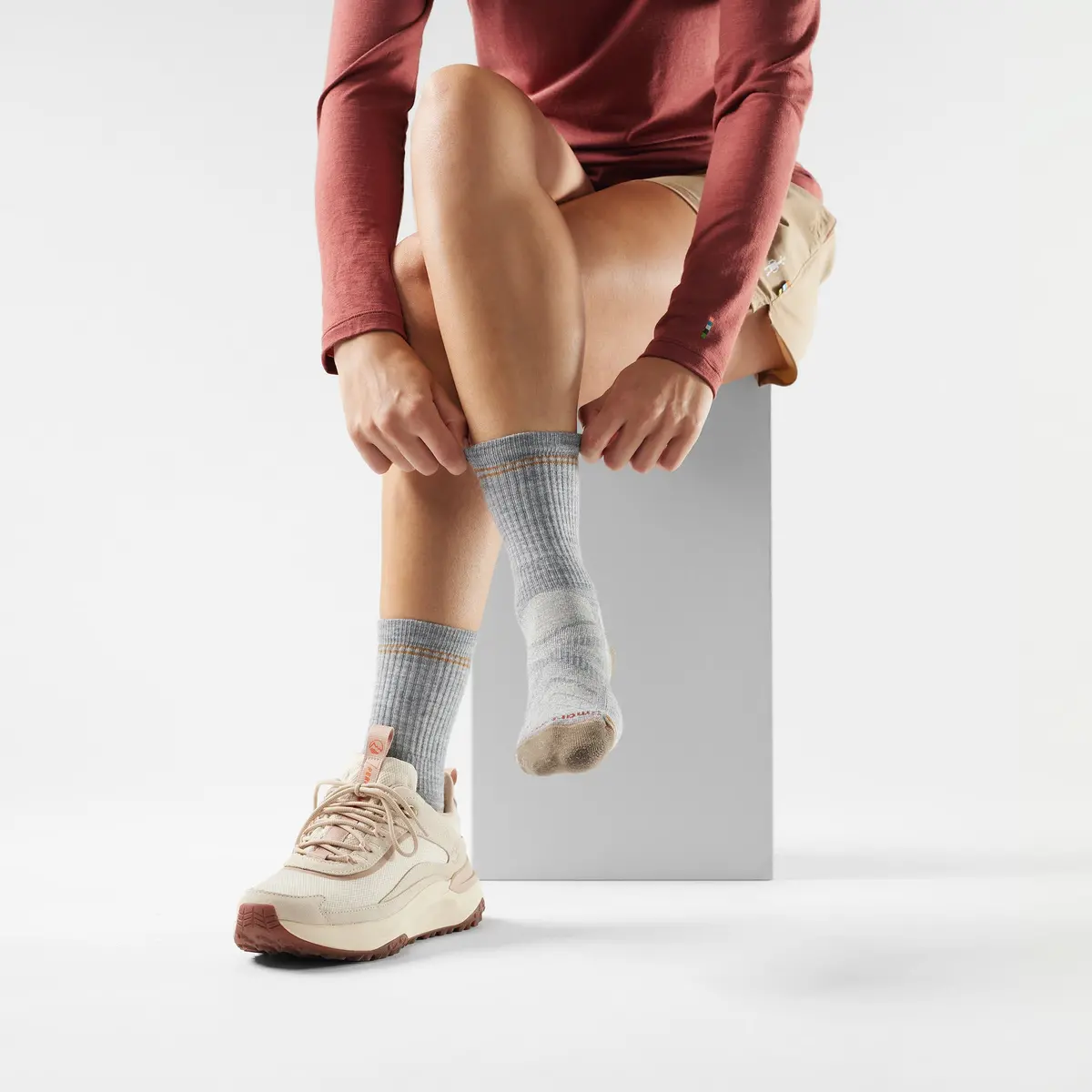 Women's Hike Light Cushion Crew Socks 2