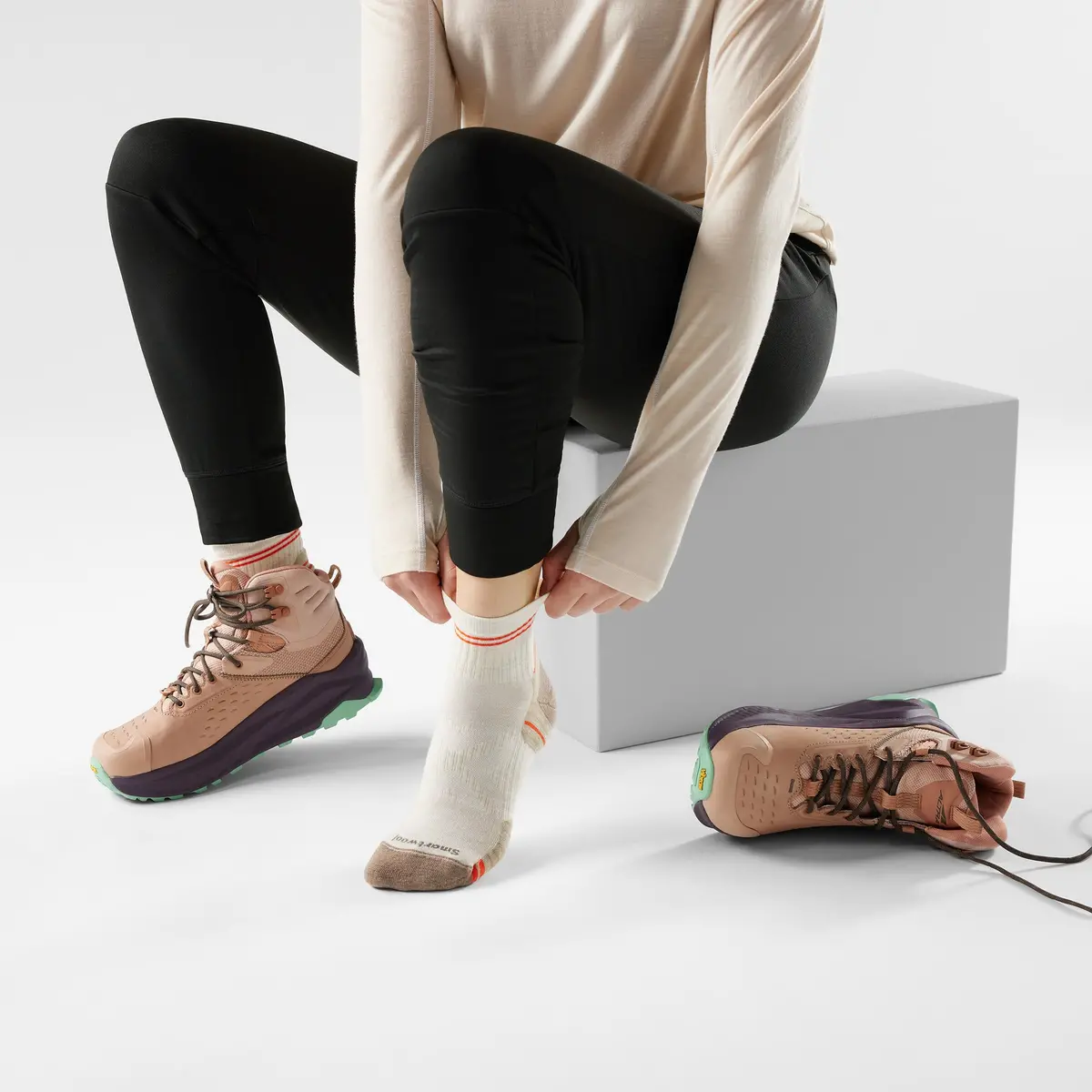 Women's Hike Ankle Socks 2