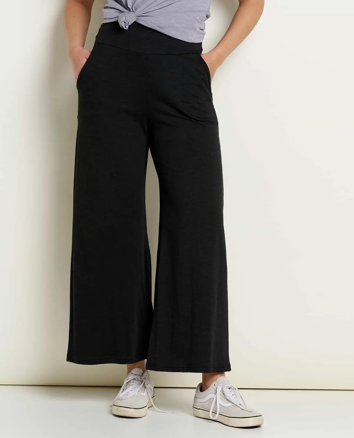 Women's Chaka Wide Leg Pant 1