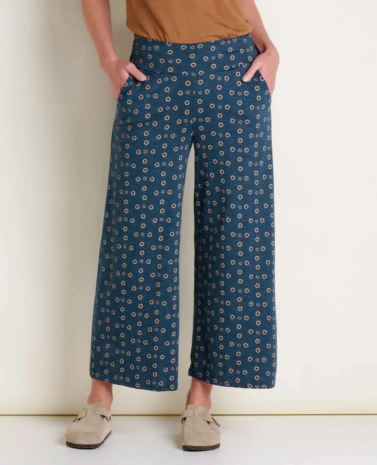 Women's Chaka Wide Leg Pant 1