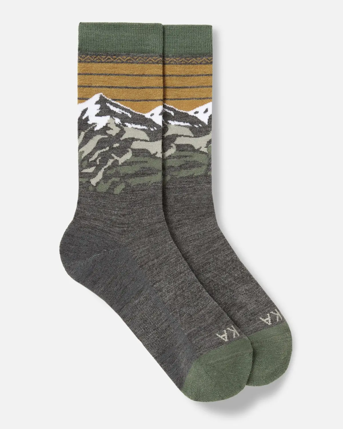 Essential Mountain Crew Socks 1