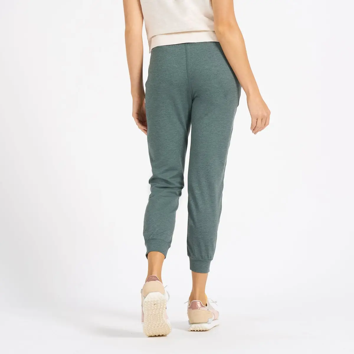 Women's Performance Jogger 3
