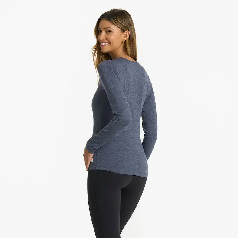 Women's Long-Sleeve Lux Crew 3