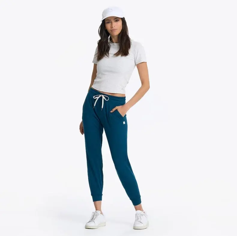 Women's Performance Jogger 1