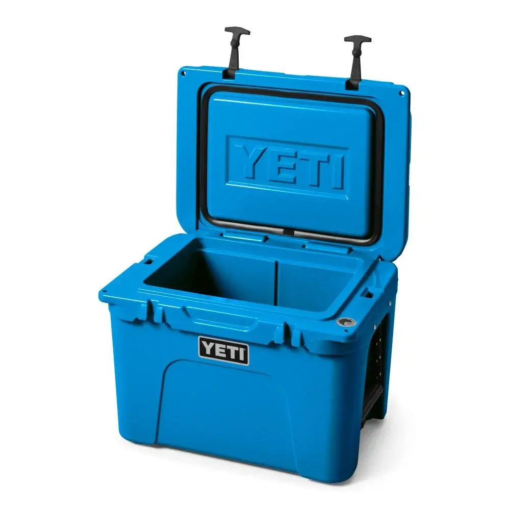 Tundra 35 Hard Cooler 2